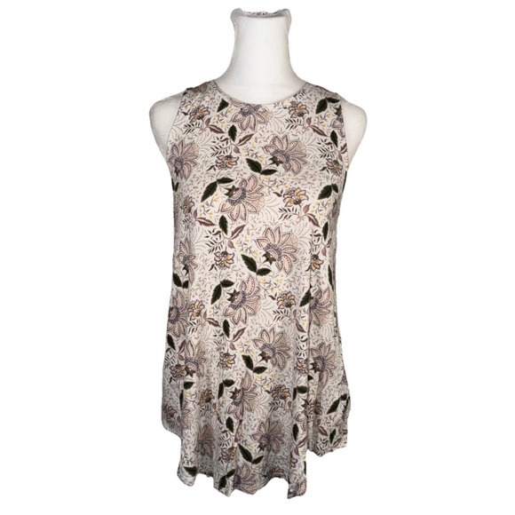 Old Navy Tops - OLD NAVY Women’s Flowy Floral Print Tank Top. S